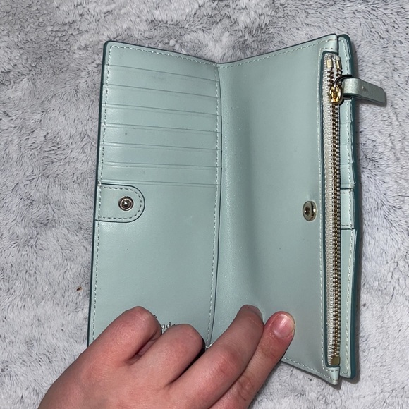 SOLD Kate Spade snap closure wallet - Picture 4 of 9